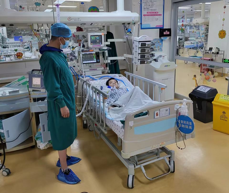 界首市跨省救护车出租公司